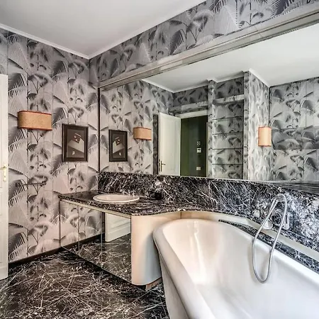 Ad & Dezeen Published Rome