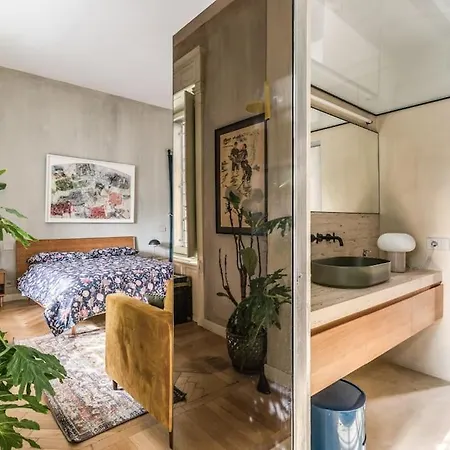 Ad & Dezeen Published * Roma